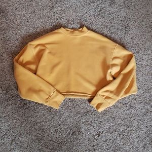 F21 yellow crop top 💛